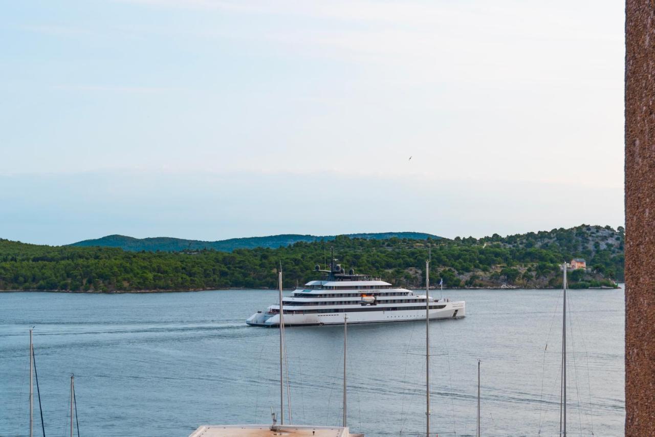 Studio Apartman Max Center Of The Old Town Free Parking Beautiful View Sibenik Exterior photo