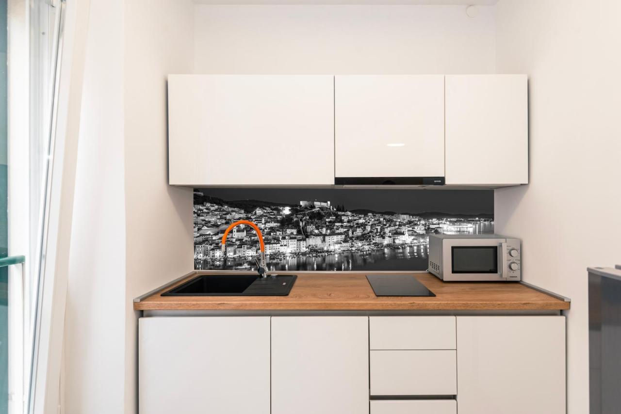 Studio Apartman Max Center Of The Old Town Free Parking Beautiful View Sibenik Exterior photo